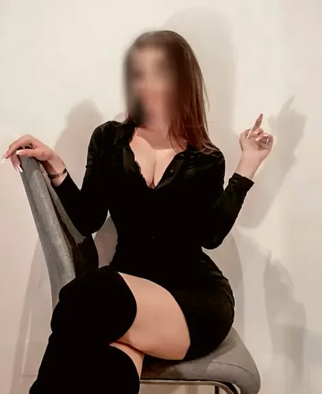 Charlotte, 31