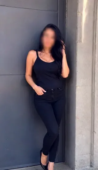 Denise, 33