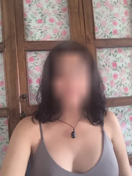 Emily, 38