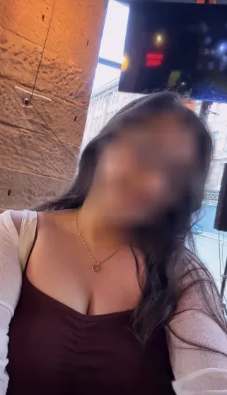Fabienne, 24