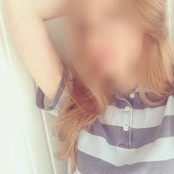 Kim, 27
