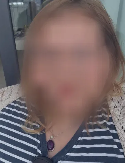 Lara, 23