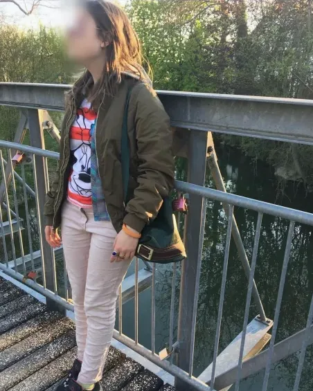 Lilly, 24