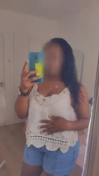 Lucia, 34