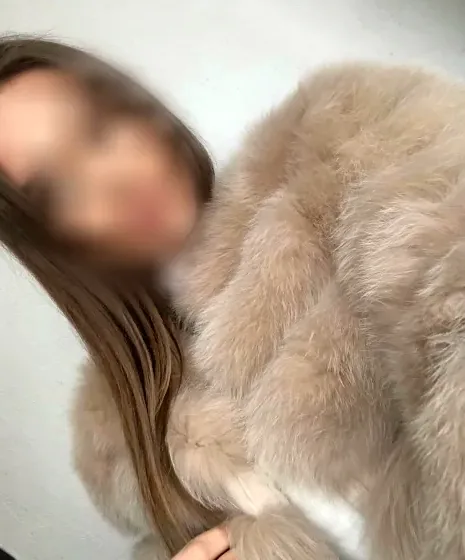 Saskia, 36
