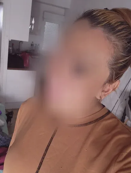 Vanessa, 36