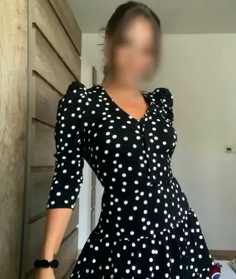 Wiebke, 32